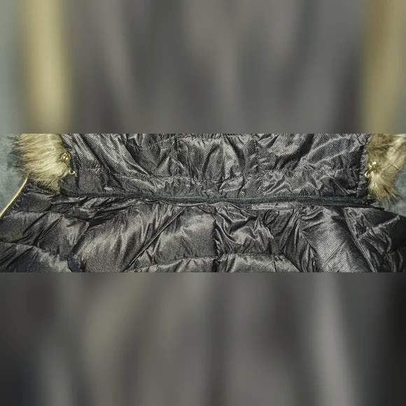 NWOT - Women's Michael Kors Down Filled Vest With Detachable Faux Fur Hood - XL - Picture 10 of 15